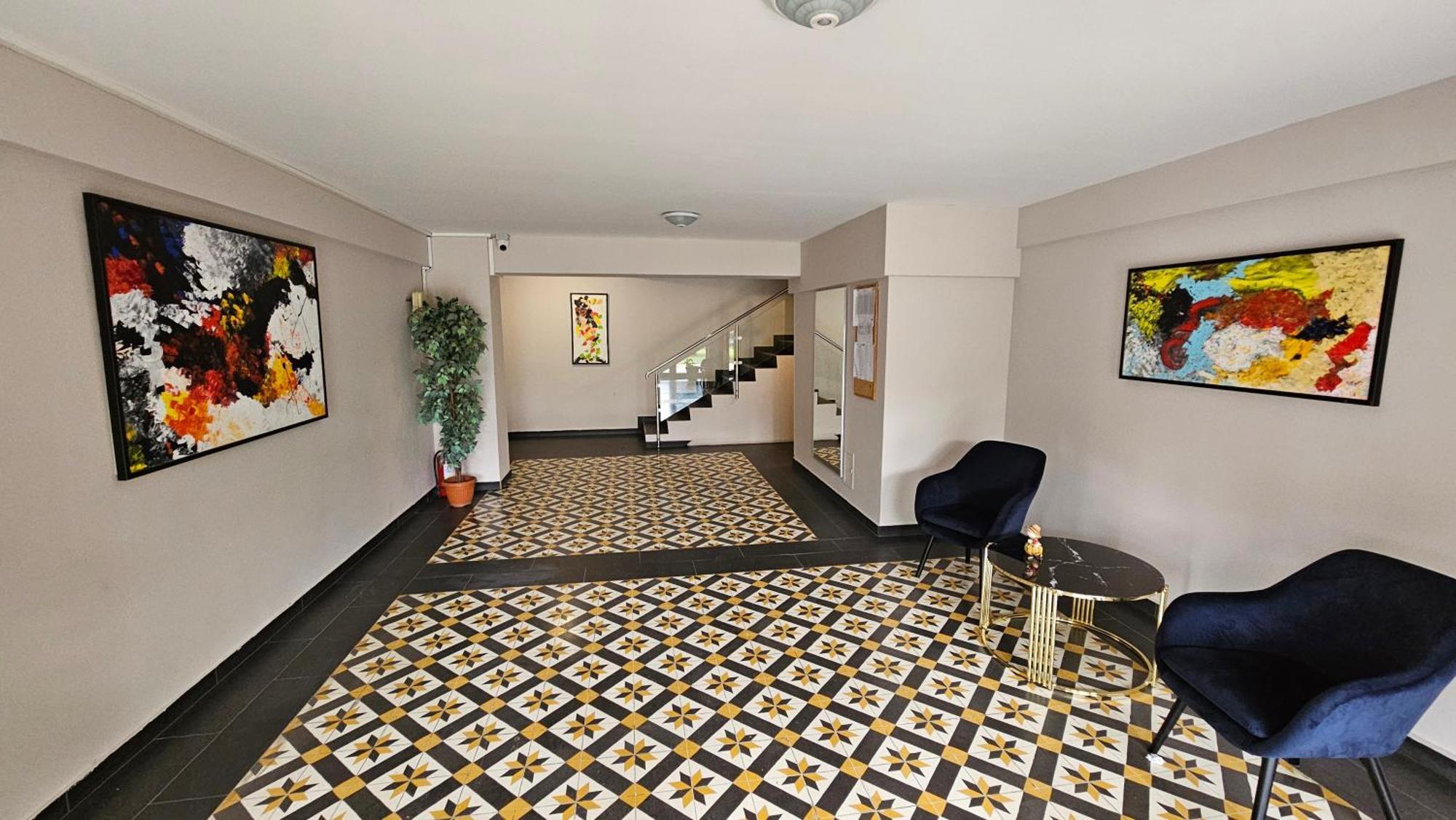 Airport Residence Otopeni Exterior photo