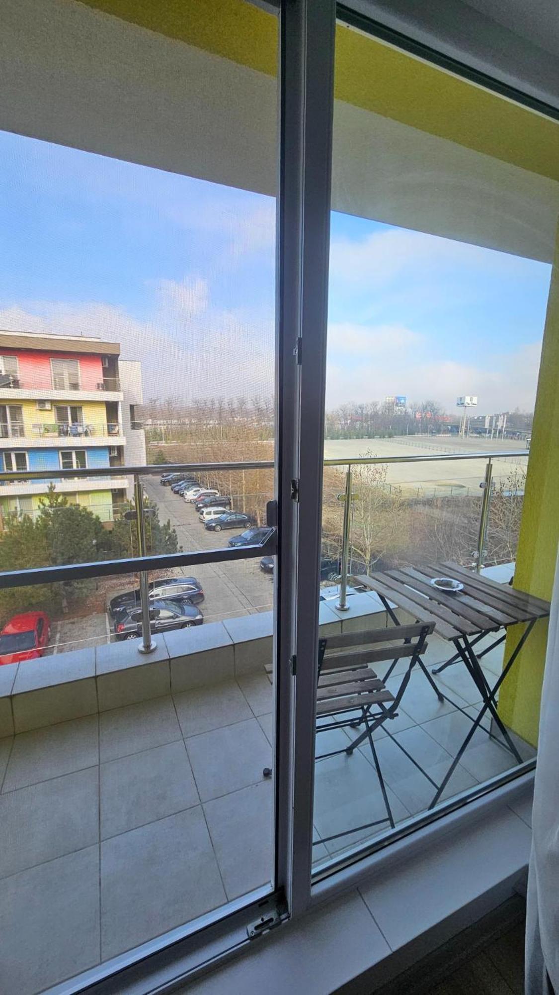 Airport Residence Otopeni Exterior photo